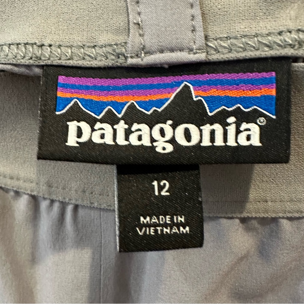 Patagonia Women’s Gray Technical Hiking Pants – Size 12